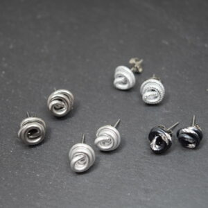 Ohrstecker Kringel aus Aluminiumdraht