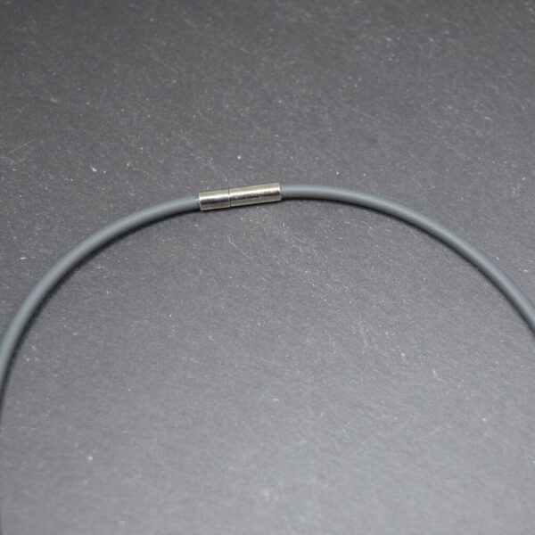 Set Kette und Ohrstecker aus Aluminiumdraht - gelb – Bild 5