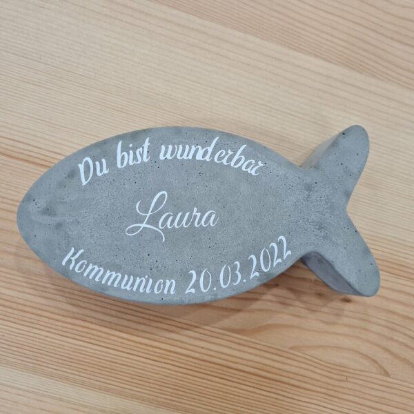 Betonfisch mit Spruch - Kommunion – Bild 2