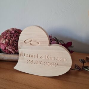 Holzherz Hochzeit individualisiert